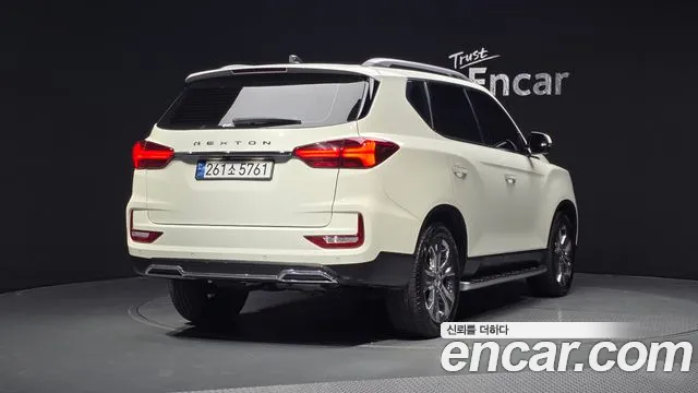 KG_Mobility_Ssangyong Rexton All Rexton Дизель 2.2 4WD — Фото автомобиля 2