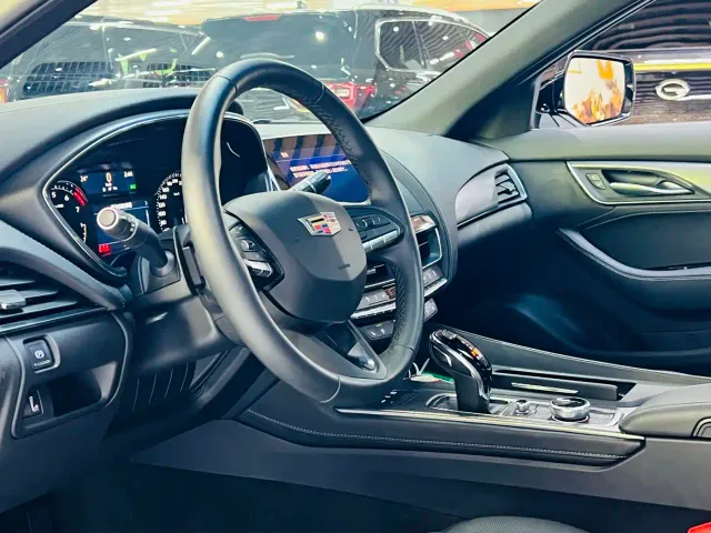 Cadillac CT5 — Фото автомобиля 8