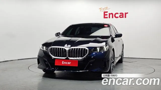 BMW 5-Series — Фото автомобиля 3