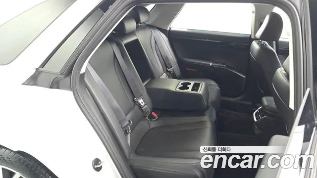 Hyundai Grandeur Grandeur (GN7) — Фото автомобиля 12