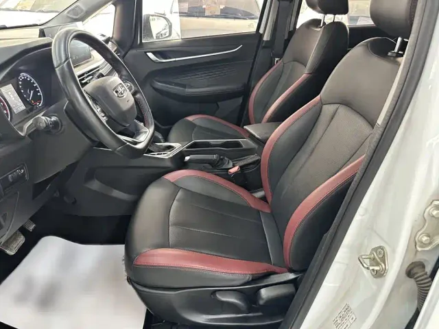 Geely Vision X3 — Фото автомобиля 7