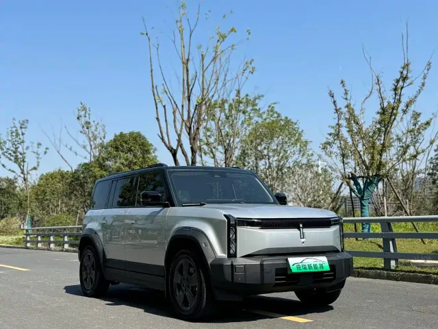 iCAR 03 — Фото автомобиля 2