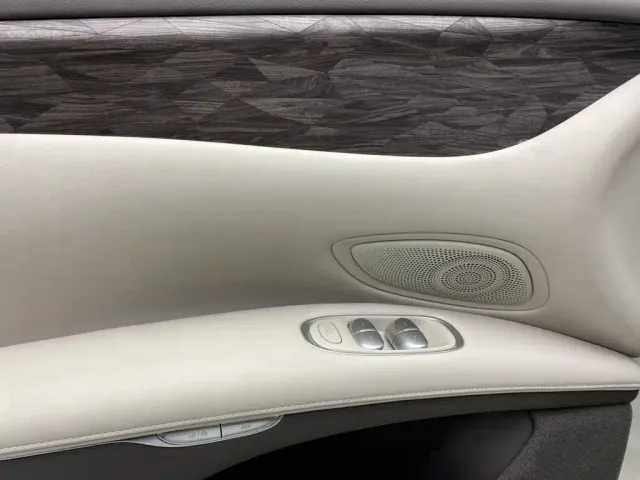 IM Motors LS7 — Фото автомобиля 26