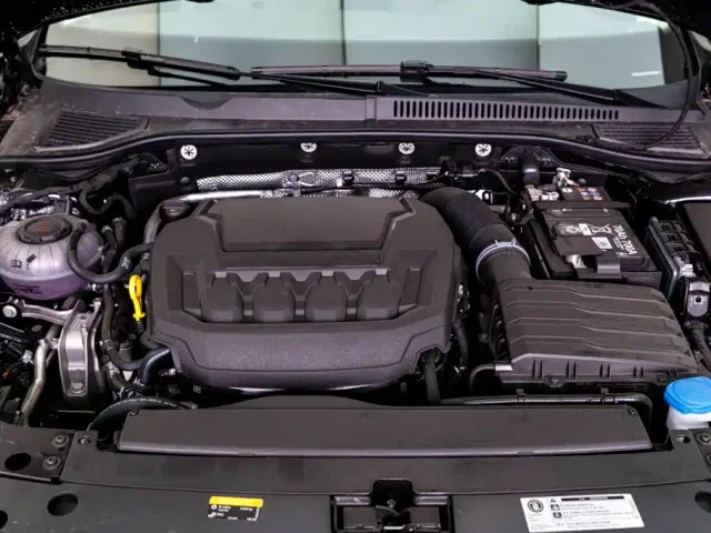 Volkswagen Passat — Фото автомобиля 21