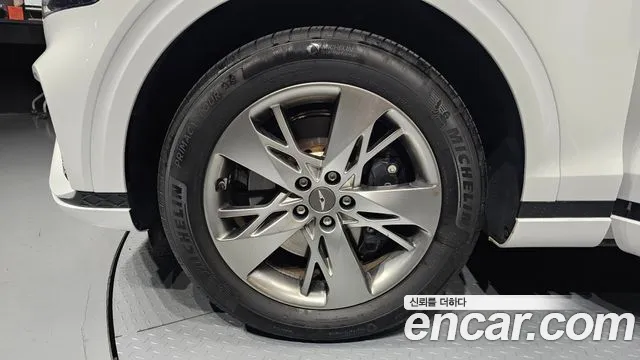 Genesis GV70 2.5T Бензин 2WD — Фото автомобиля 5