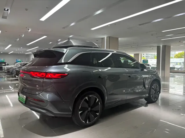 BYD Tang L — Фото автомобиля 5