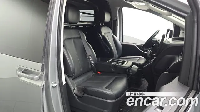 Hyundai Staria — Фото автомобиля 16
