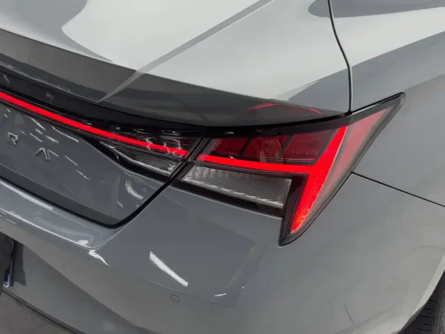Hyundai Elantra — Фото автомобиля 10