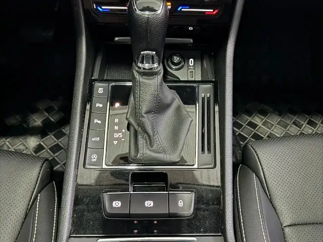 Skoda Superb — Фото автомобиля 16