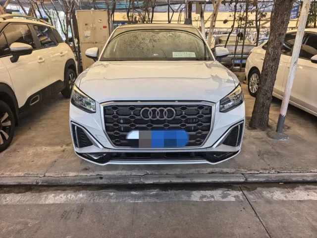 Audi Q2L — Фото автомобиля 2