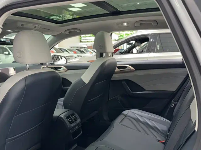 Volkswagen Tharu — Фото автомобиля 14