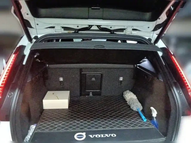Volvo XC40 — Фото автомобиля 20