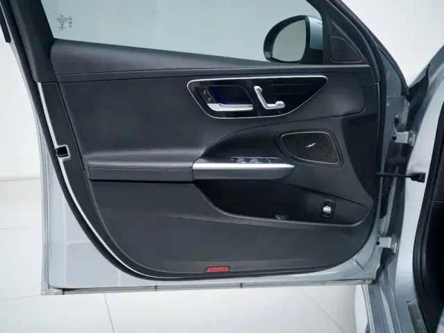 Mercedes-Benz C-Class — Фото автомобиля 14