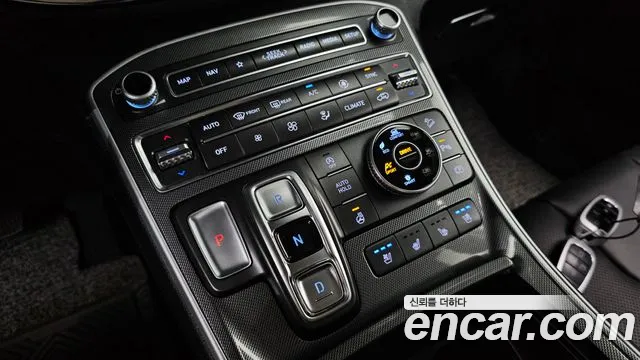 Hyundai Santafe Новый Santa Fe Дизель 2.2 4WD — Фото автомобиля 3