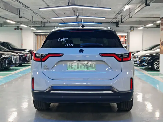 Nio ES6 — Фото автомобиля 14