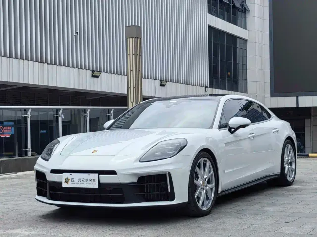 Porsche Panamera — Фото автомобиля 2
