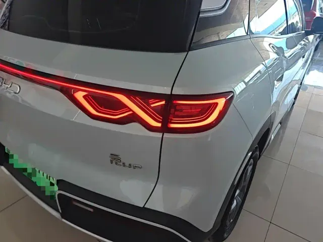 BYD Yuan UP — Фото автомобиля 7