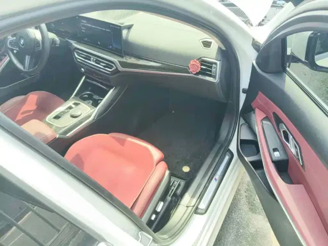BMW 3 Series — Фото автомобиля 13