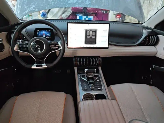 BYD Yuan PLUS — Фото автомобиля 5
