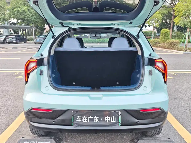 Geely Geometry E Firefly — Фото автомобиля 27