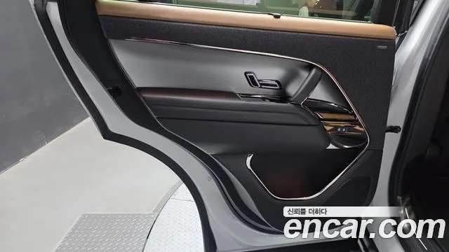 Land Rover Range Rover Sport — Фото автомобиля 14