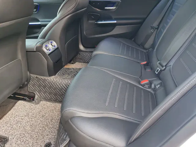 Mercedes-Benz C-Class — Фото автомобиля 6