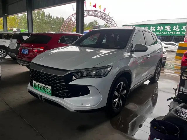 Фотография автомобиля — BYD Song Pro
