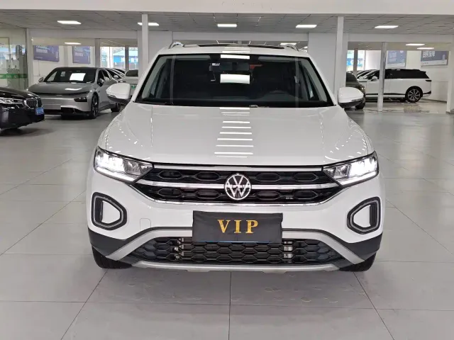 Volkswagen T-Roc — Фото автомобиля 2