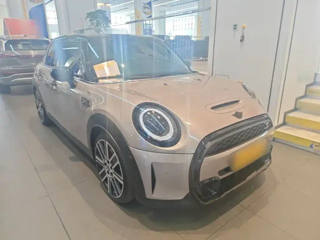 MINI Hatch — Фото автомобиля 3