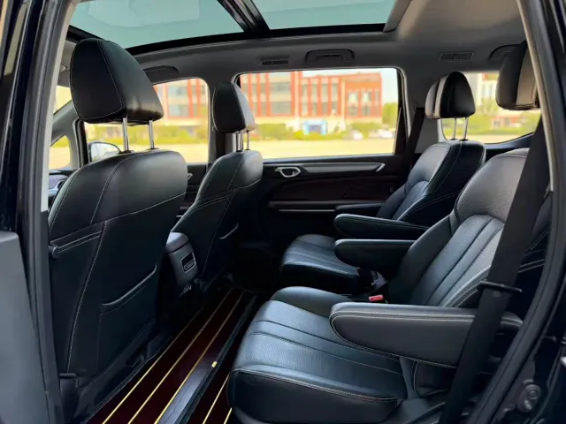 GAC Trumpchi M6 — Фото автомобиля 7