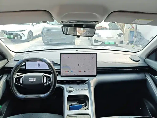 Geely Galaxy E5 — Фото автомобиля 9