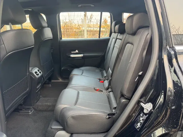 Mercedes-Benz EQB — Фото автомобиля 9