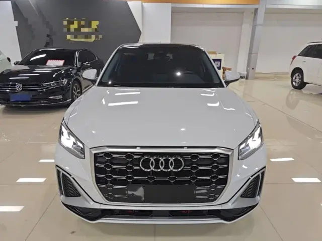 Audi Q2L — Фото автомобиля 2