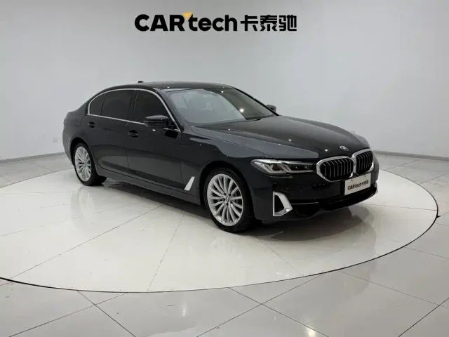 BMW 5 Series — Фото автомобиля 2