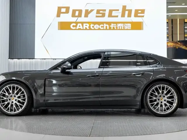 Porsche Panamera — Фото автомобиля 3