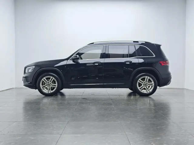Mercedes-Benz GLB-Class — Фото автомобиля 10