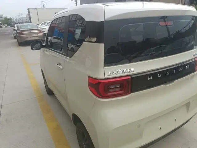 Wuling Hongguang Mini EV — Фото автомобиля 4