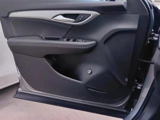 Buick Envision S — Фото автомобиля 7