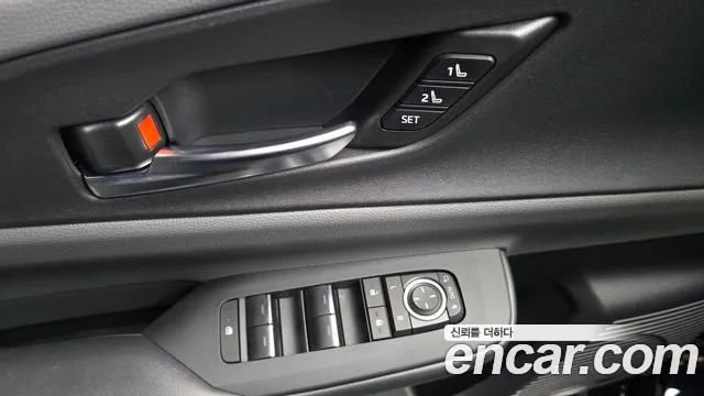 Toyota Prius — Фото автомобиля 29