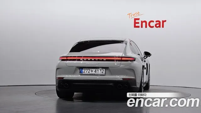 Porsche Panamera 976 — Фото автомобиля 4