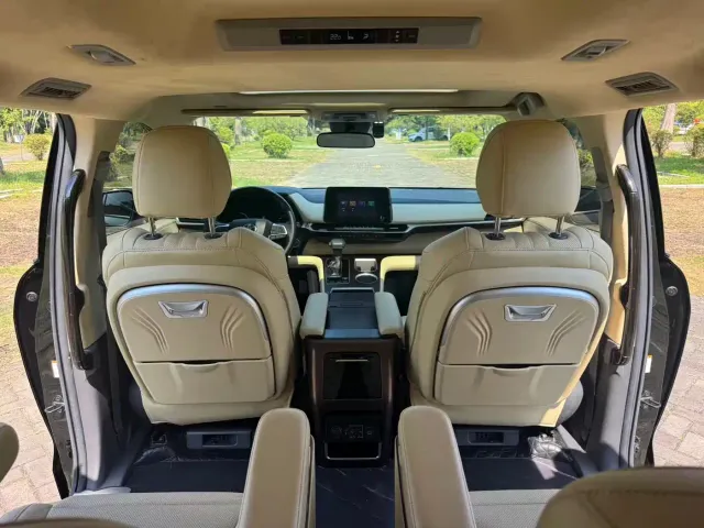 Toyota Sienna — Фото автомобиля 11