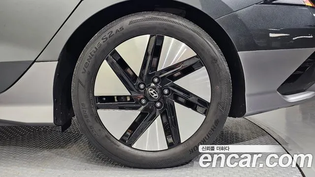 Hyundai Ioniq6 — Фото автомобиля 21