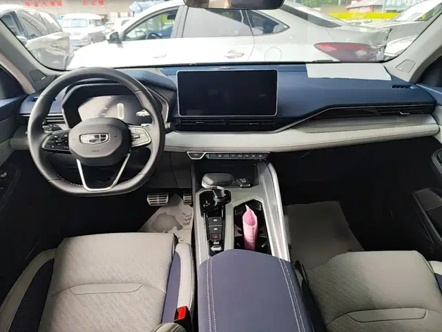 Geely Xingrui — Фото автомобиля 9