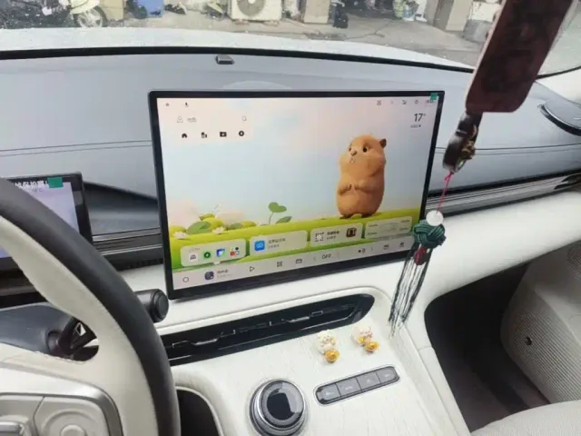 Geely Galaxy E5 — Фото автомобиля 12
