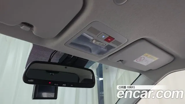 Hyundai Venue — Фото автомобиля 23