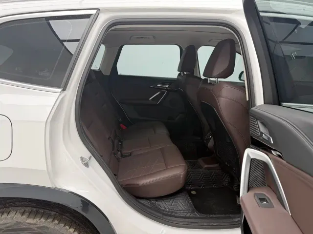 BMW X1 — Фото автомобиля 9