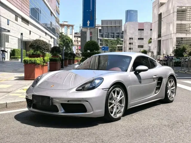 Фотография автомобиля — Porsche 718
