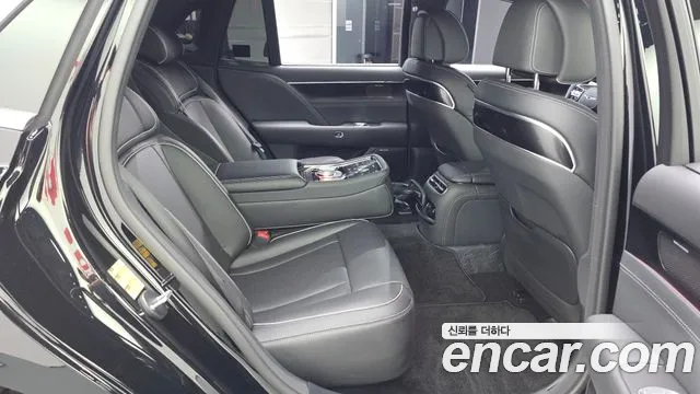 Genesis G90 Бензин 3.5 турбо AWD — Фото автомобиля 9