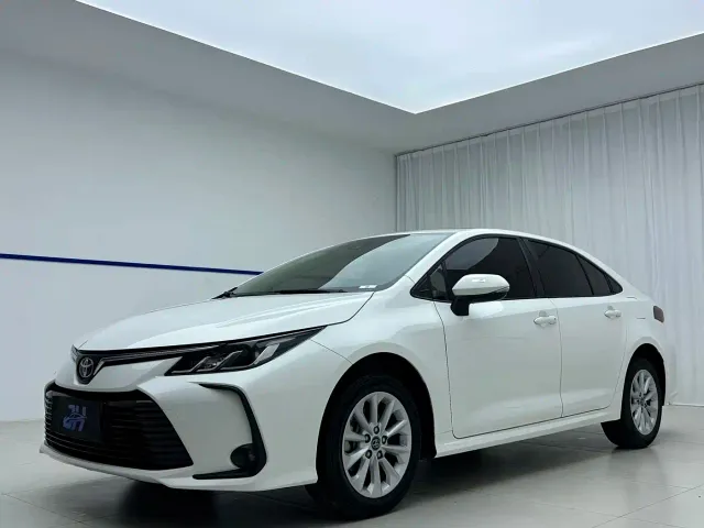 Фотография автомобиля — Toyota Corolla