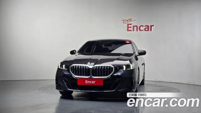 BMW 5-Series — Фото автомобиля 3
